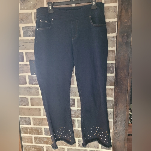 LISETTE Denim - LISETTE Flared Blue Jeans w/ stud & frayed hem